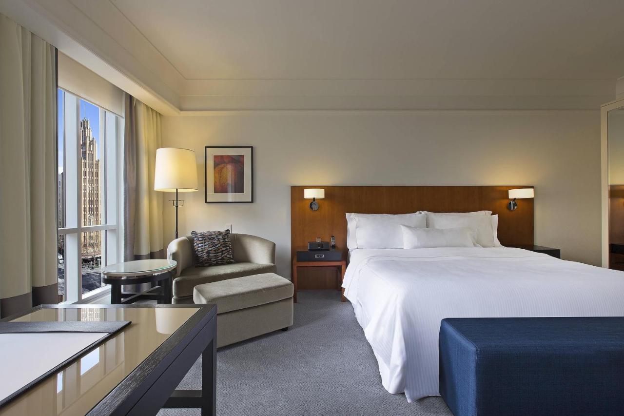 Hotel The Westin Melbourne Exteriér fotografie A guest room at the Westin Palace Madrid