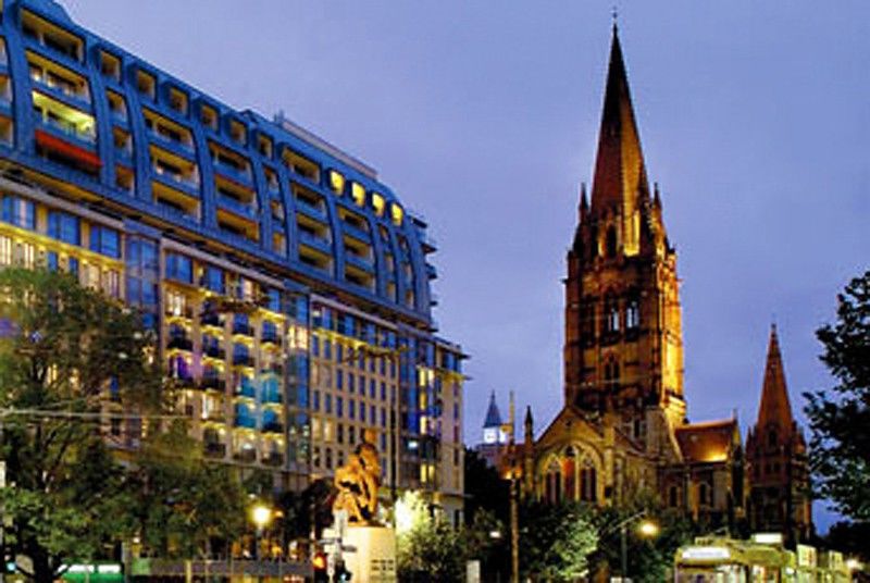 Hotel The Westin Melbourne Exteriér fotografie The St Patrick's Cathedral, Melbourne